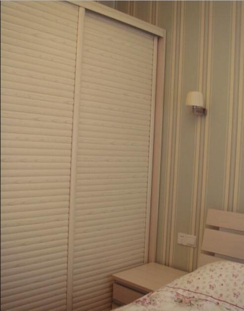 媳妇花5万定制几十个柜子，连沙发墙都不放过，这效果猜你没见过