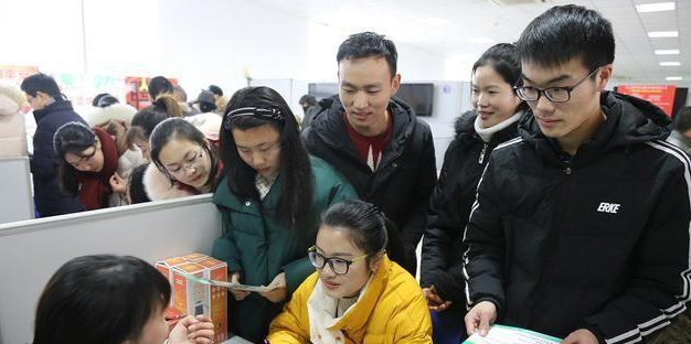 十二星座|招聘新标准，不要低学历首当其冲，但也不录用“三无家庭”本科生