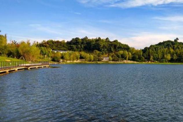 明河影视 长沙的大型公园火了，市内的第二大山体公园，门票免费