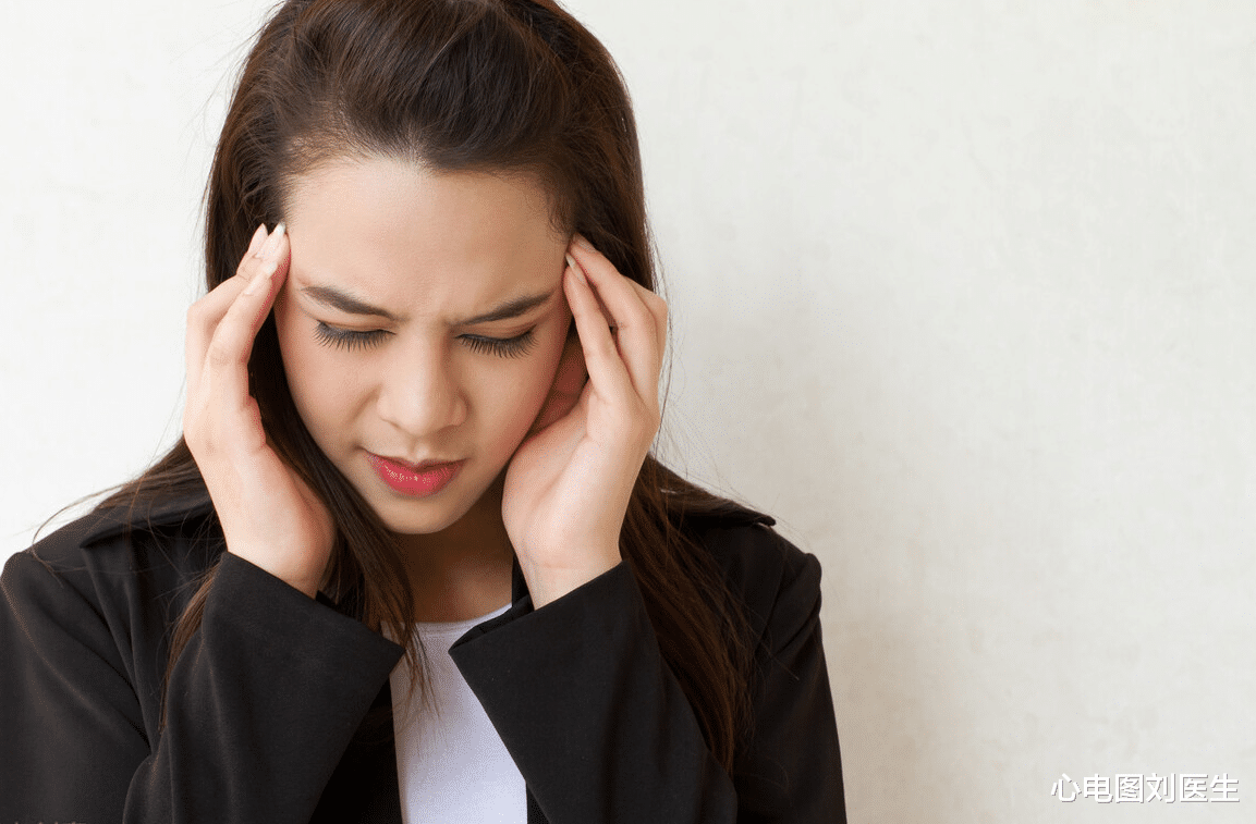 西瓜|血脂高，夏天不能吃西瓜？医生提醒：想要降脂，2种水果可多吃