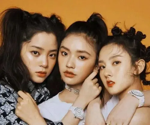 欧阳娜娜|这对塑料姐妹还能走多远？