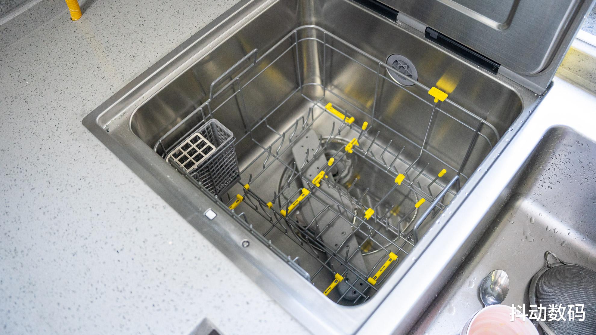 节省空间还是浪费空间？方太E5水槽洗碗机安装使用反馈