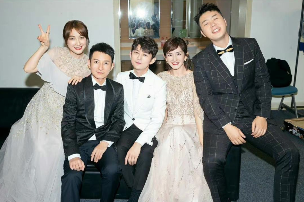 快乐大本营|《快乐大本营》成为过去式，新节目深夜官宣，TFBOYS的后续也没了