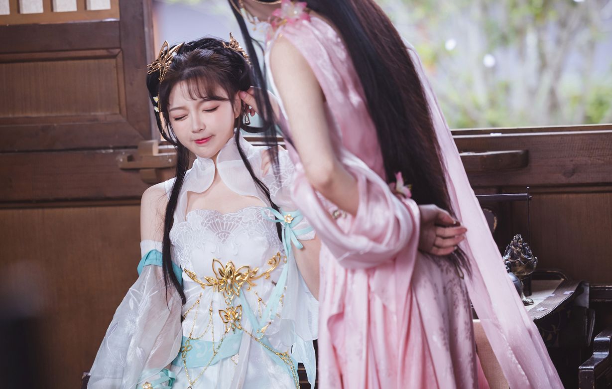 coser|做福利姬和Coser哪个更挣钱？国外妹子年入5000万，猜她职业是啥