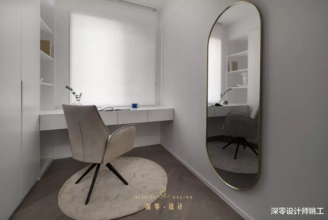 这是我见过最静谧的四居室,160㎡的蓝白灰,每一个空间都非常漂亮