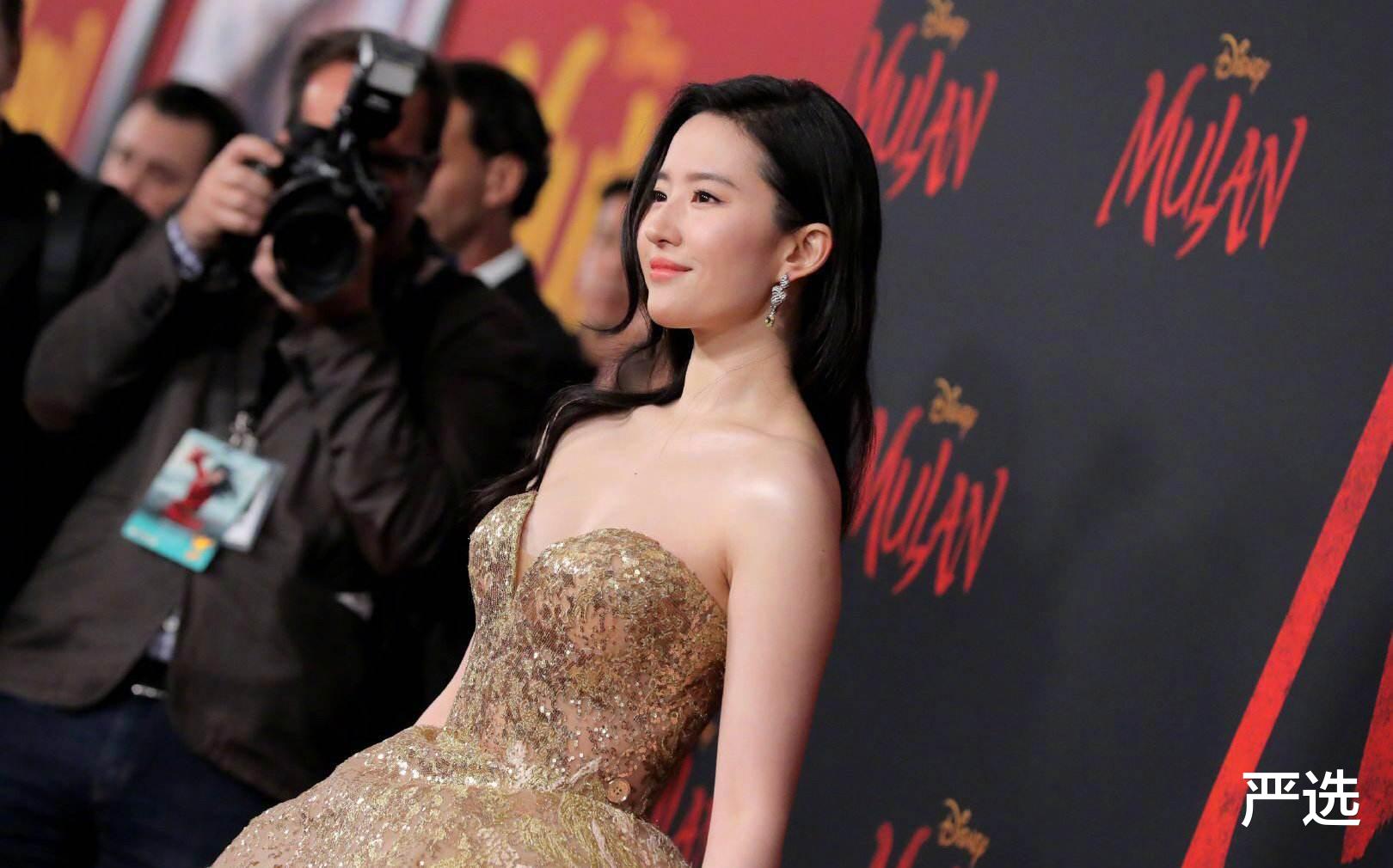 严选|刘亦菲生图被曝,颜值高也扛不住“卡粉妆”,下巴看着好尴尬