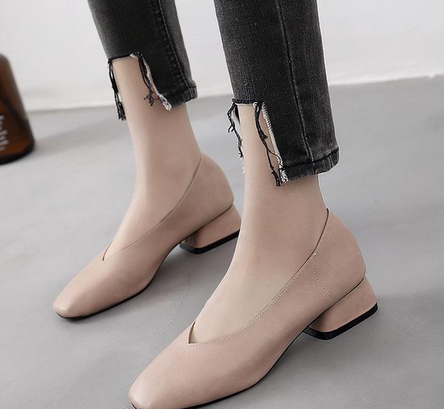 小九讲美业|时下流行的8款粗跟单鞋，你要的舒适显高它都有，真的美出范了