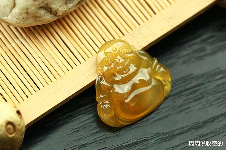 翡翠|芬达色的翡翠它是天然的吗？