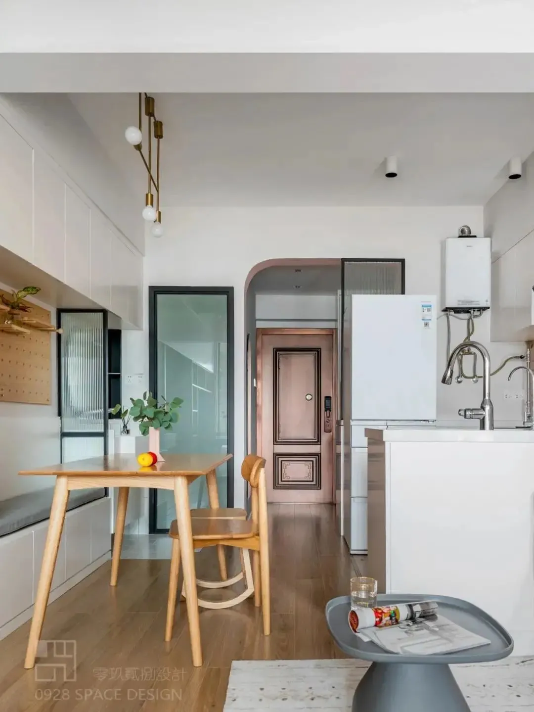 30㎡公寓装修,全屋通透敞亮大气,一进门就被惊艳了