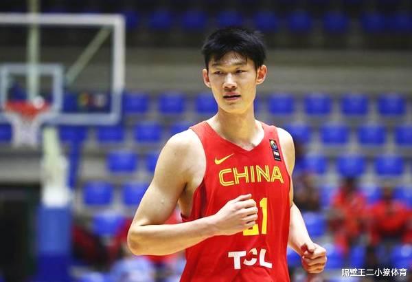 周琦|周琦爆发后澳媒慌了，提醒澳洲男篮注意中国队的另外3名球员