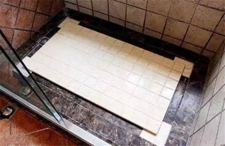 |老公硬要卫生间“四边走水”!师傅竖起大拇指来夸:果然是行家!