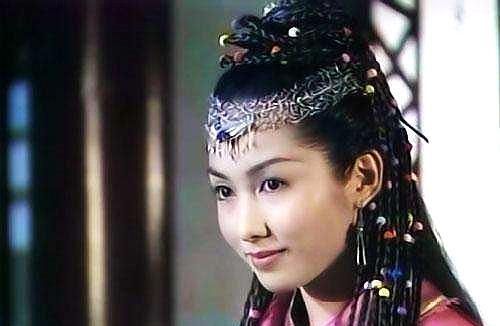 舜网 金庸笔下十大美女，刘亦菲饰演的王语嫣，拥有倾国倾城的美貌