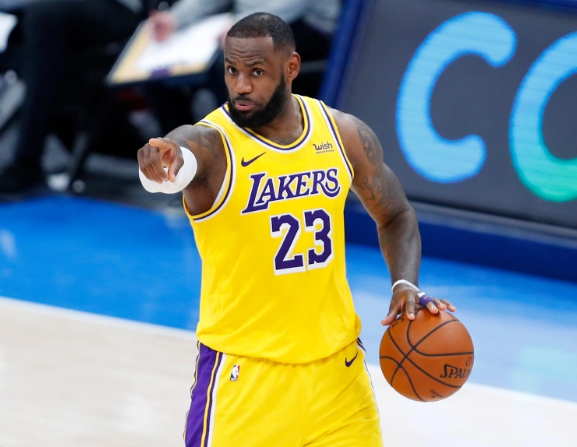 湖人队|三分42%！模板汤神，1米98新秀拒绝联合试训，美媒预测湖人会选他