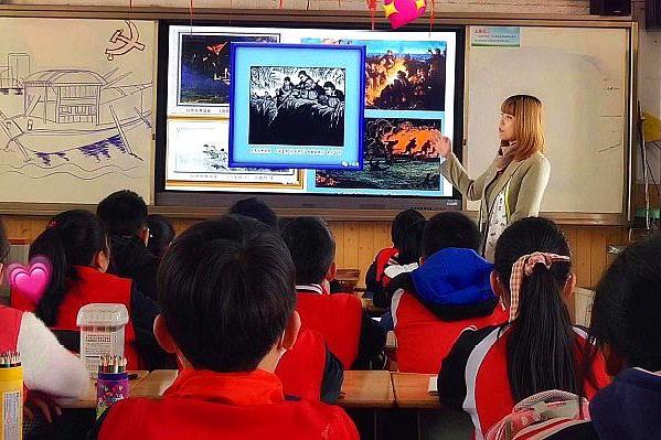 胡了说扒道 武汉钢城第十小学，将党史学习融入美术教育，更易于接受