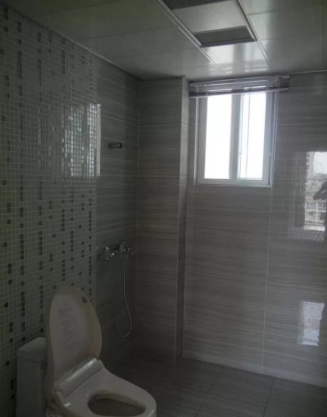 8万装修的新房，晒网上，网友吐槽这装修其实一坨屎，哎！