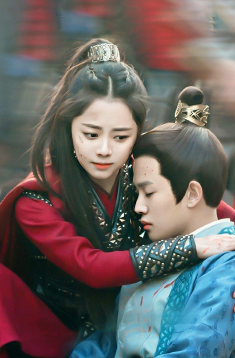 杨紫|女演员影响力榜大洗牌：85花仅剩3人，杨紫第3，榜首颜值太高