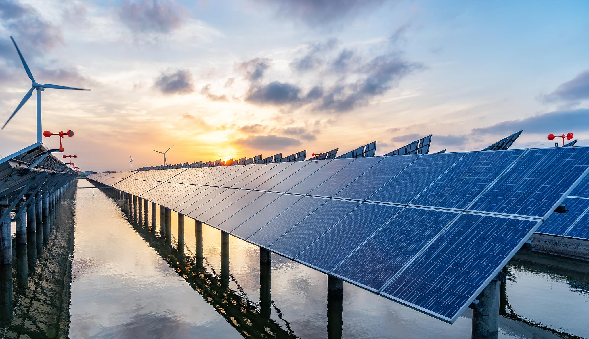 小超侃事|股市：千亿“解禁潮”汹涌来袭！这些行业龙头解禁市值居前