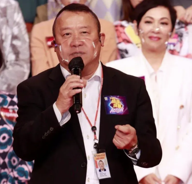 TVB|为TVB效力43年，77岁常工作到凌晨3点，月工资就几千块！