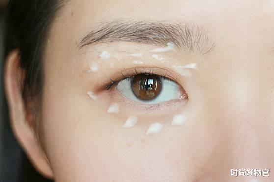 护肤 5个护肤小技巧,让你皮肤细腻有气质,肤质光滑水润,美丽且动人