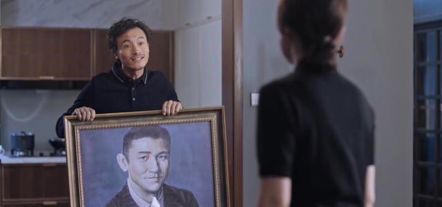 星叨叨 突围：石红杏的最后一个拥抱，蕴含两个深意，是压垮她的最后稻草