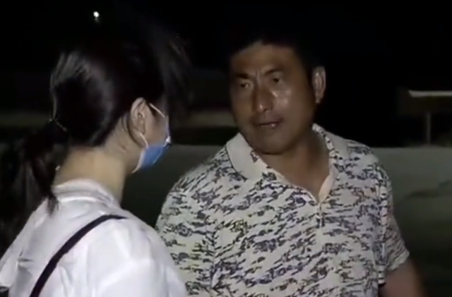 父亲重病在医院,两个不孝子为争夺房产,拒绝签署父亲治病通知书