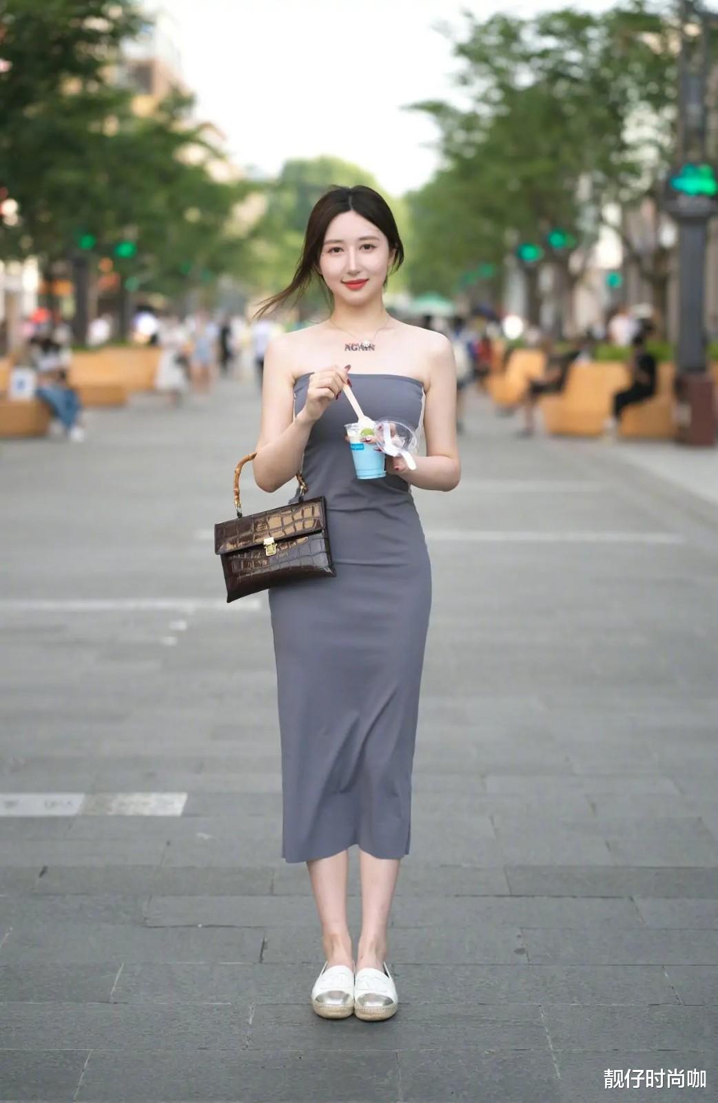 靓仔时尚咖|夏天必备连衣裙,小清新女生怎样穿才养眼?这3个方案时髦又可爱