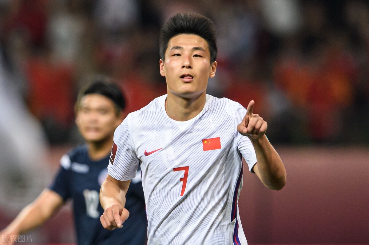 国足|国足球员赛后评分,武磊和10号8.8分高居第二,倒数第一不意外