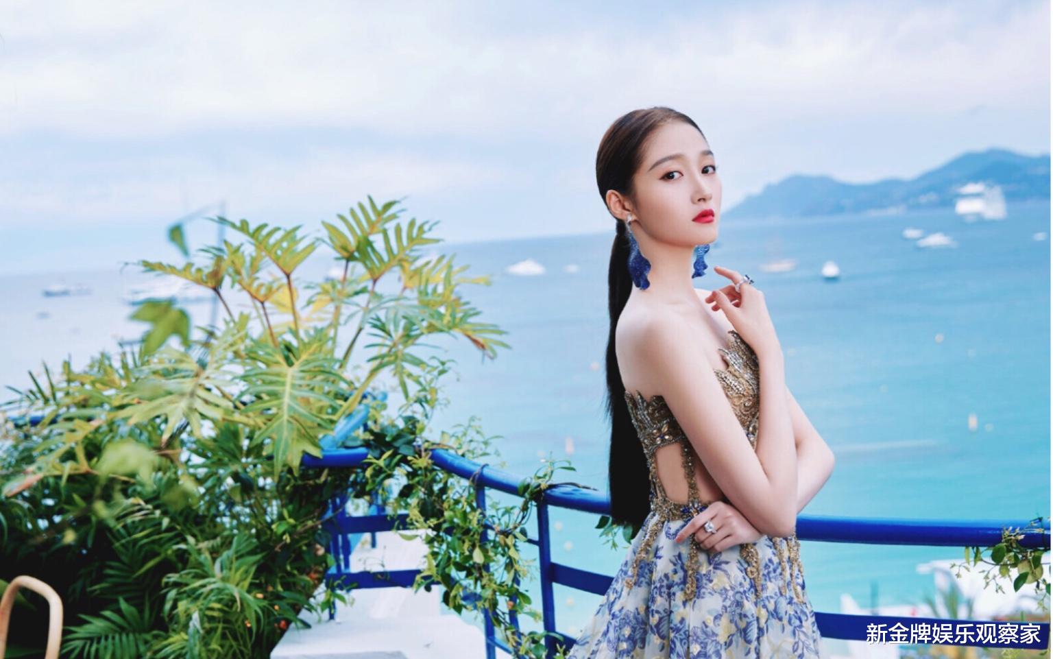 金晨|关晓彤不愿公布行程后续，本尊发闭嘴表情，后援会的回应很懂事