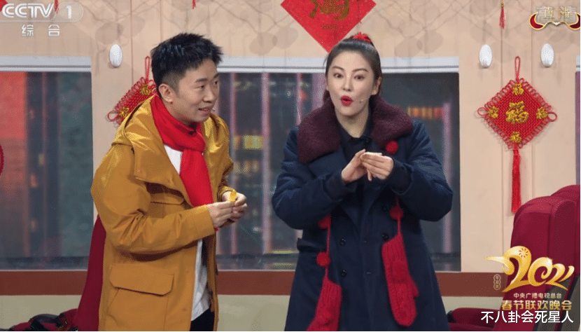 关晓彤|春晚舞台比美：热巴似小公主，倪妮肤色很抢眼，张梓琳母仪天下