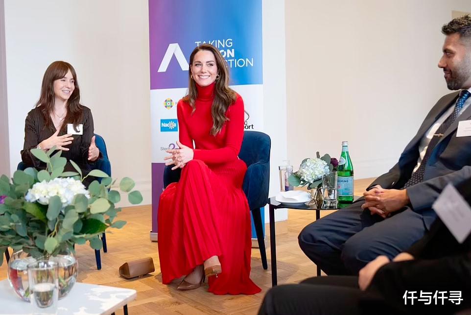 凯特王妃|凯特威廉黑白宣传照出炉，王室团队全力打造新形象：不怕晒恩爱了