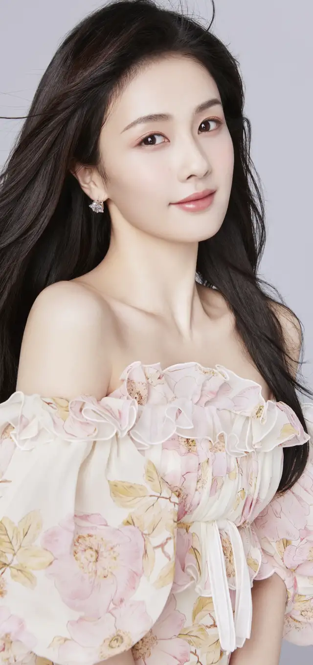 白梦妍|出道部部皆女主，有颜值有演技，不靠绯闻靠实力，网友：潜力小花