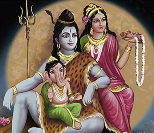 印度男孩因長相神似“象頭”走紅，被奉為神靈轉世，父母都要跪拜-圖3