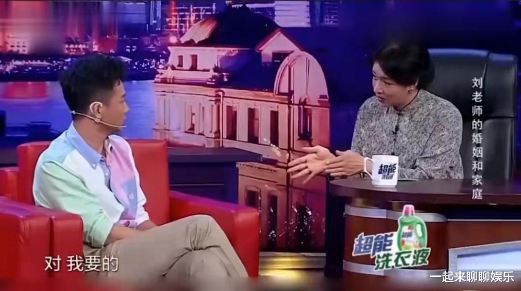 刘奕君|刘奕君：没毕业就被“封杀”，咬牙坚持26年，51岁苦尽甘来无遗憾