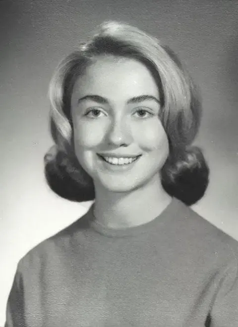 星猫亲子家园|克林顿离开ICU,看到搀扶他出院的女人,想起很多往事