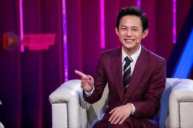 范冰冰|75位明星注销公司惹众怒！黄晓明何炅首当其冲，范冰冰也公开点赞表态？