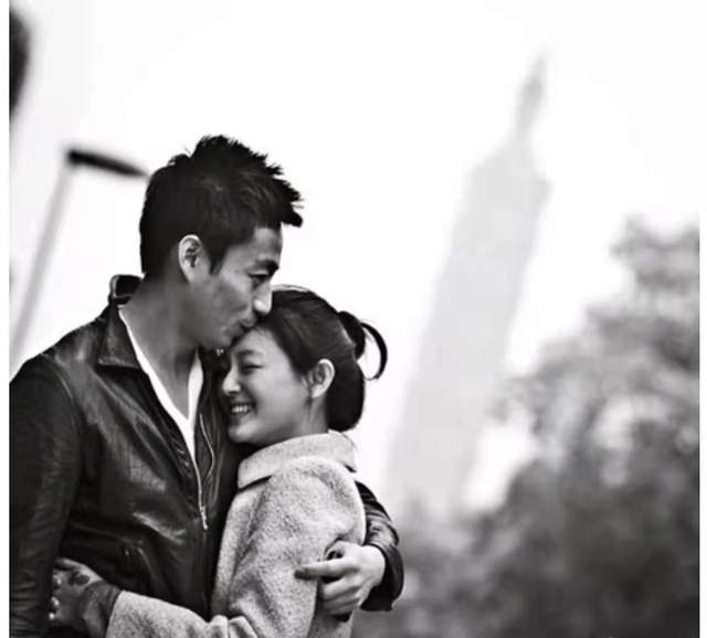 汪小菲|大S单方面宣布离婚，对男方言行“不予置评”，汪小菲：我不知情