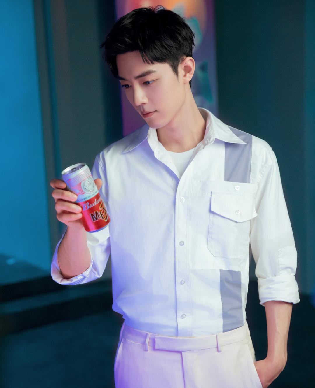 肖战|《界面新闻》向肖战粉丝传递好消息，原来肖战一直都记得