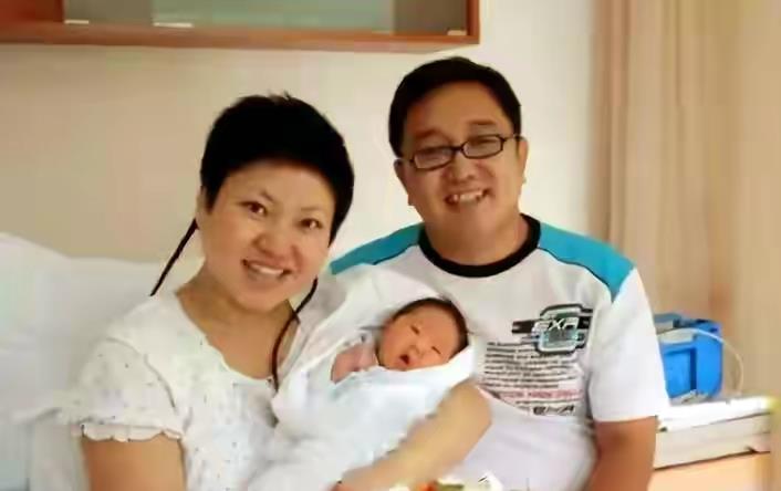 赵本山|《突围》句号：从姜昆徒弟到赵本山助理，再婚娶小11岁娇妻