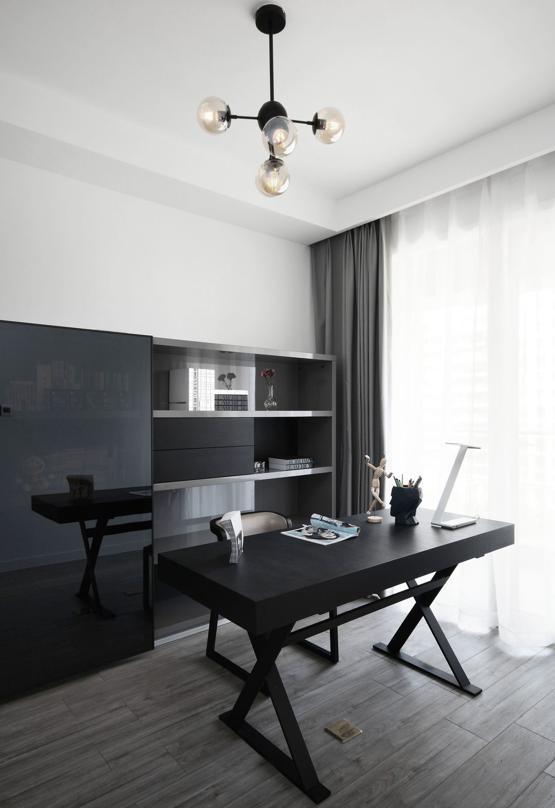 简约但不简单，舍弃华丽的装饰，打造更符合现代生活节奏的家