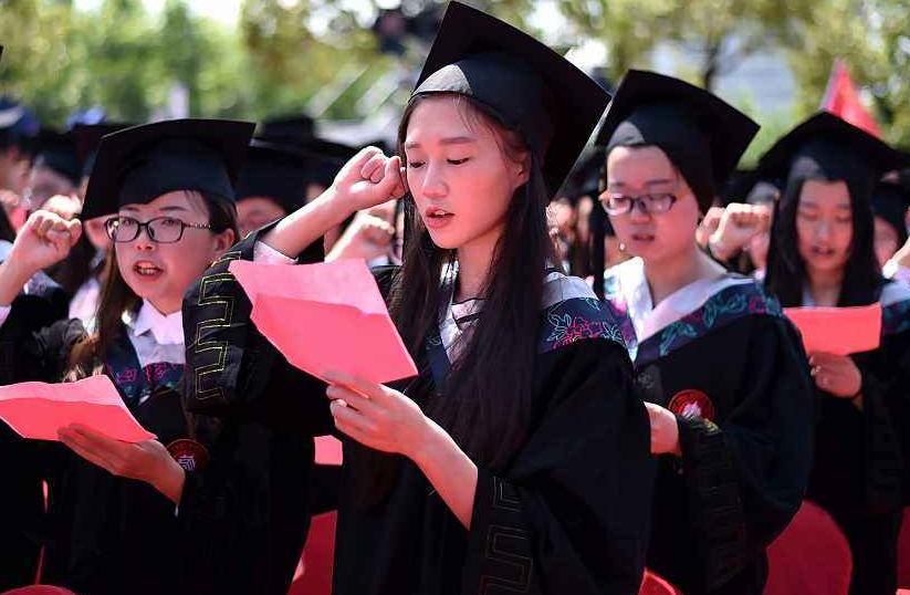 Hi家有小甜椒儿|20岁北大女孩分手后，用极端行为毁了自己前程，给家长们提个醒