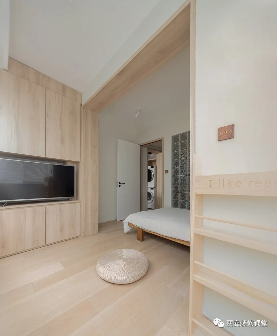 |50㎡蜗居打造两室,客餐厅衣帽间都有