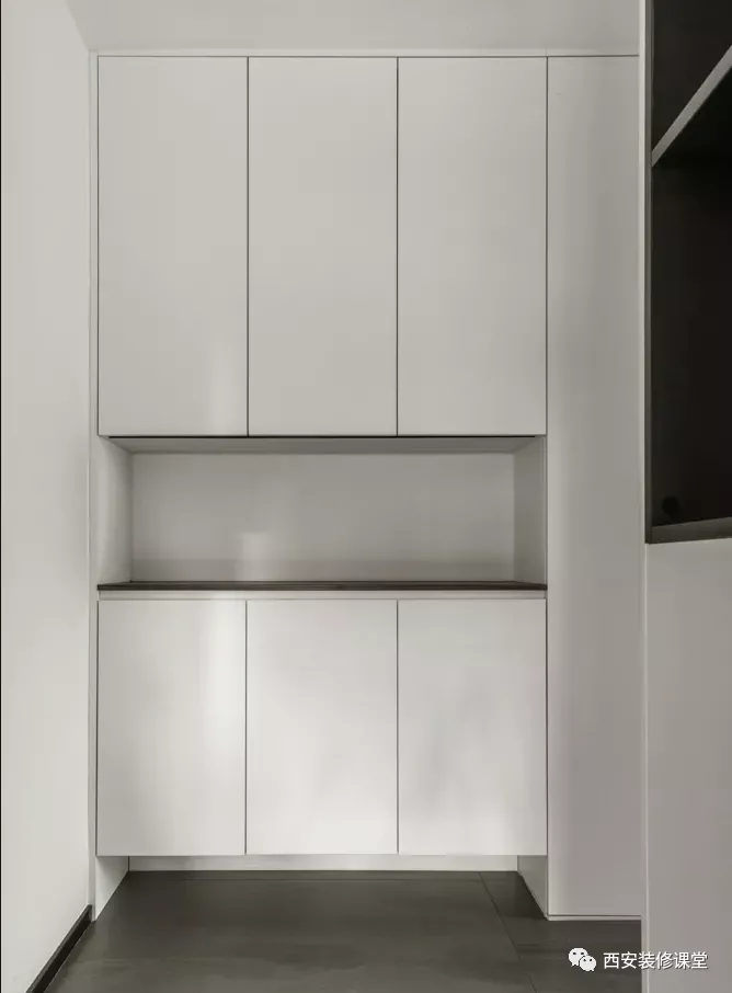 115㎡刚需三室，移动卧室门让户型更方正