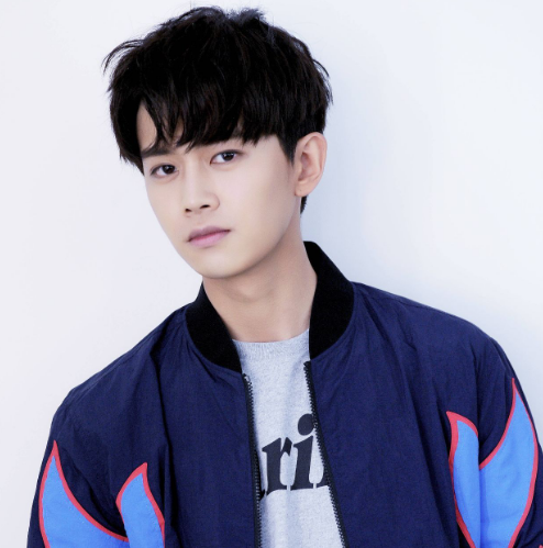 毕福剑|上周公认热度最高的10位艺人：赵丽颖跌至第6，榜首雷打不动