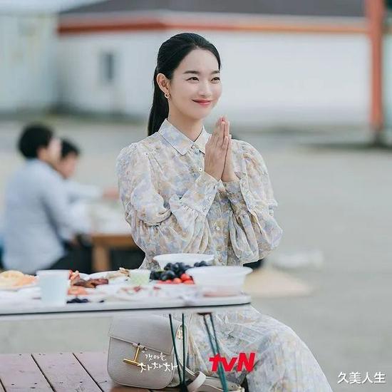 久美人生 申敏儿的氛围感穿搭简直是半糖女性的典范！