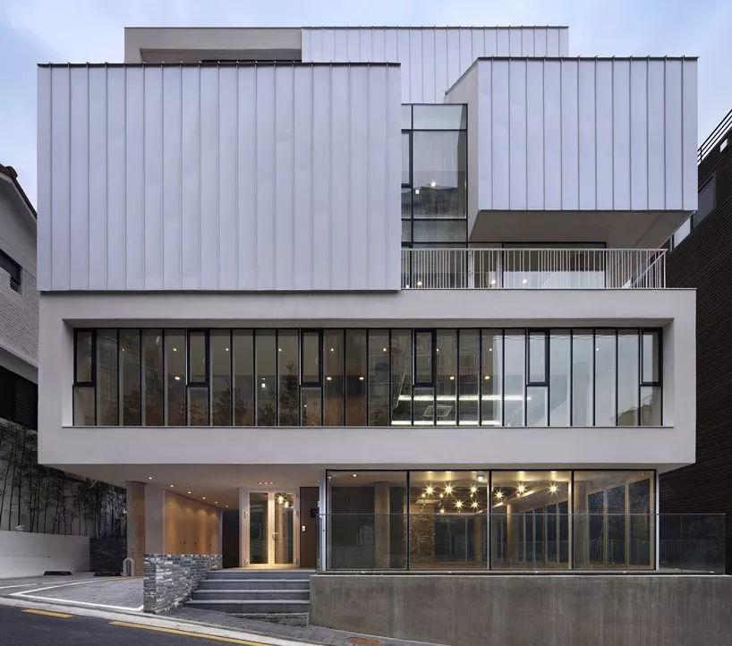 权志龙|权志龙90亿韩元公寓公开 被誉为现实版的顶楼 豪华内部不输博物馆