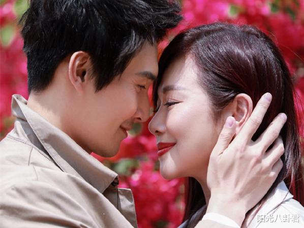 洪欣|跟内地小鲜肉姐弟恋的港台女星，婚后都有难言之隐，一对已离婚