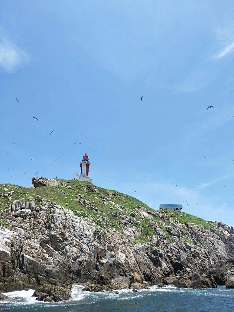 |海钓是一种挑战性娱乐活动