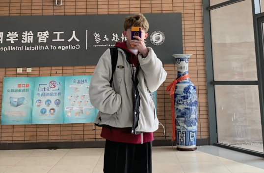 医院|博士遇到“中年危机”，毕业后求职难？是个人问题还是教育问题