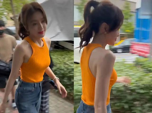 秦岚|秦岚穿橙色背心亮相，被指“状态不输00后”，引起网友热议