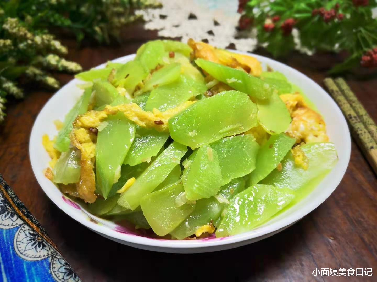 莴苣|李时珍称它“千金菜”，叶酸含量高，爽口还便宜，老人孩子要多吃
